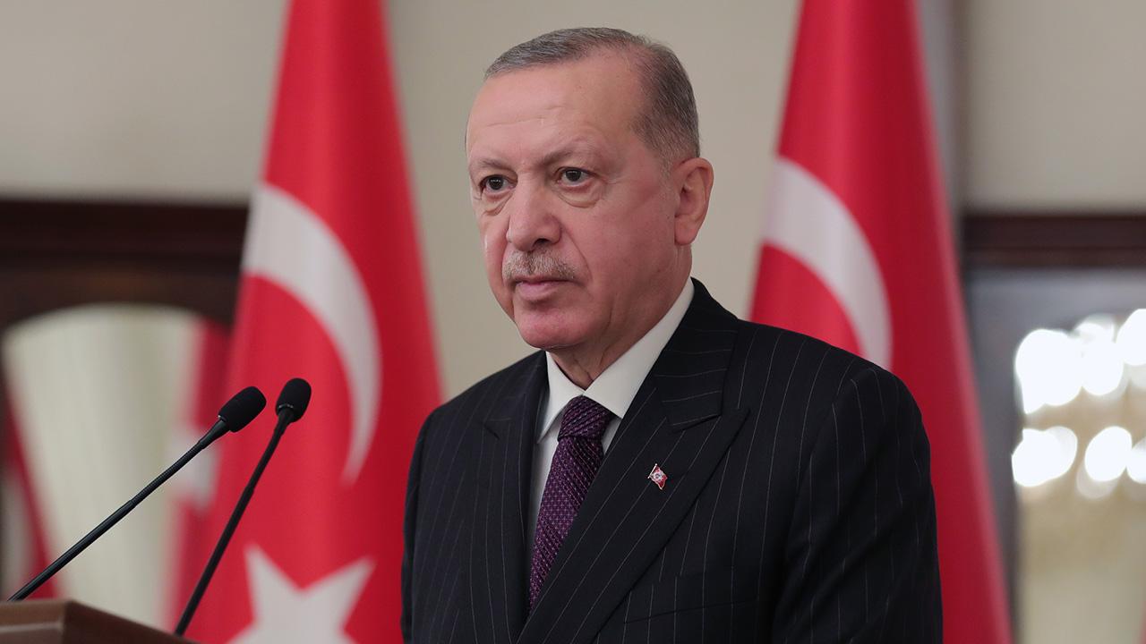 erdogan-taziye-aa-1513165.jpg